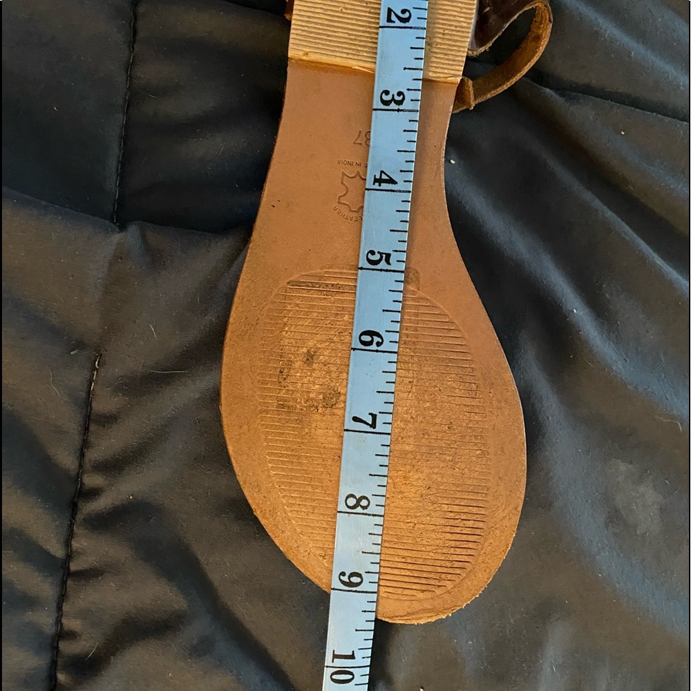 Jasper & Jeera Anthropologie Embellished Leather Thong Sandals - Picture 10 of 10